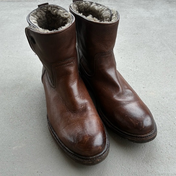Frye Shoes - Women’s Frye Brown Leather Boots with Shearling Lining throughout